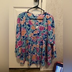 Floral flutter sleeve top